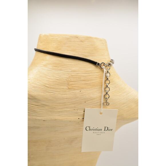 Christian Dior Vintage Bow Choker Necklace Logo CD Charm Black Leather Signed - Picture 8 of 16